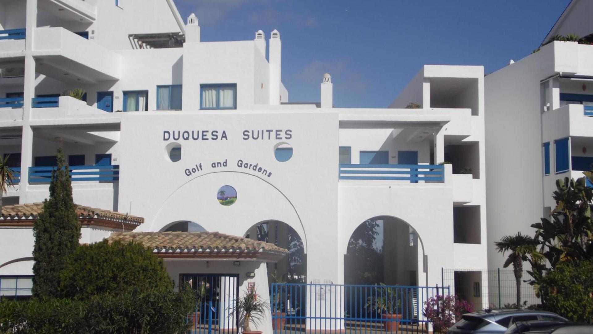 Residencial La Duquesa Suites Golf & Gardens San Luis de Sabinillas Ngoại thất bức ảnh